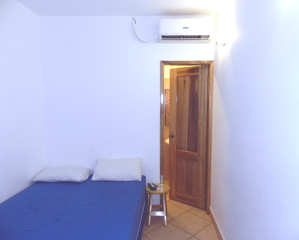 Hostal Yaku Montañita Habitación foto